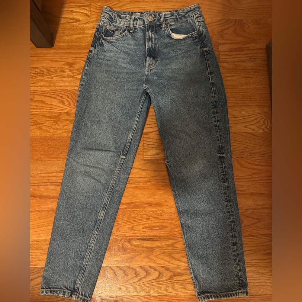 Zara “Mom Jeans” Denim Jeans